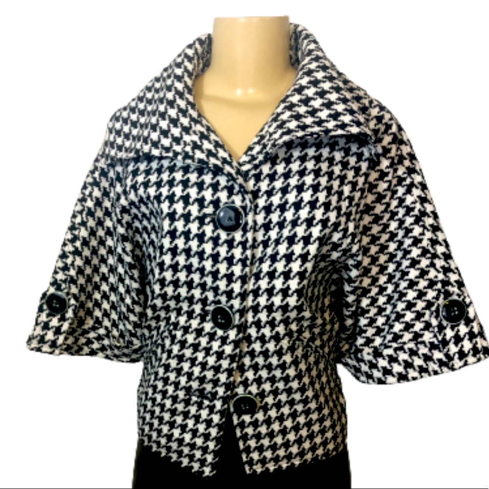 PECK & PECK BLACK WHITE HOUNDSTOOTH CAPE WAIST LENGTH PEACOAT
